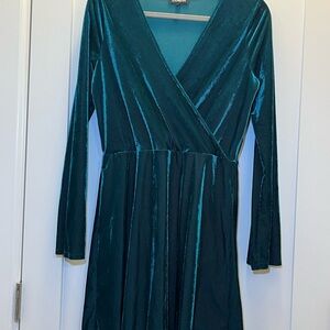 Express Women’s Velvet Fit & Flare Dress Teal Green Long Sleeve Size Medium